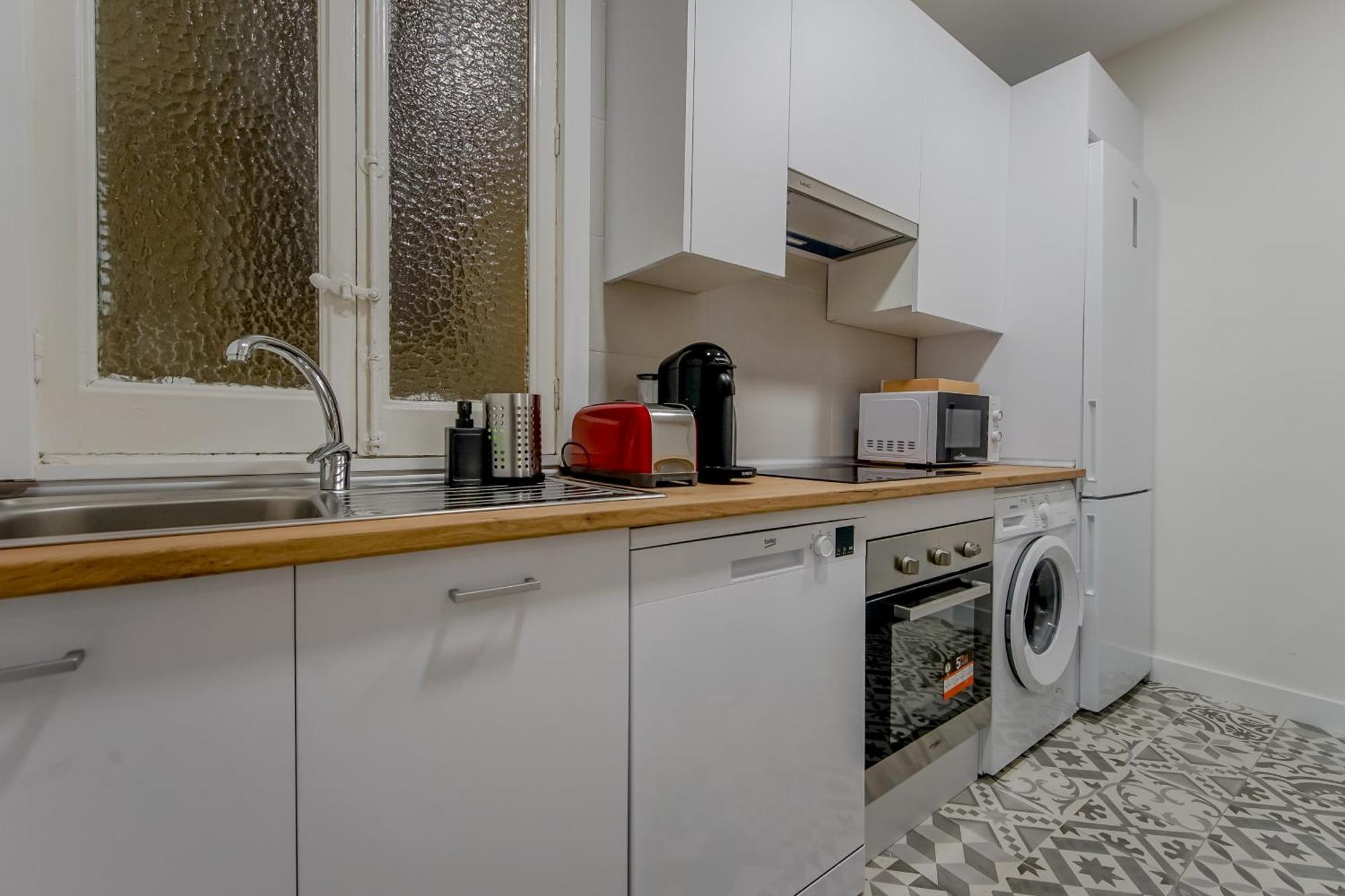 Modern Apt Para 6Pax En La Plaza De Tirso-Centro E1 Madrid Eksteriør bilde