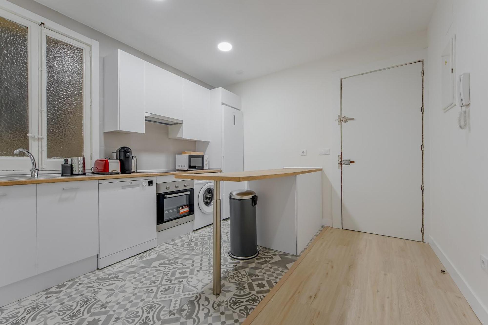 Modern Apt Para 6Pax En La Plaza De Tirso-Centro E1 Madrid Eksteriør bilde