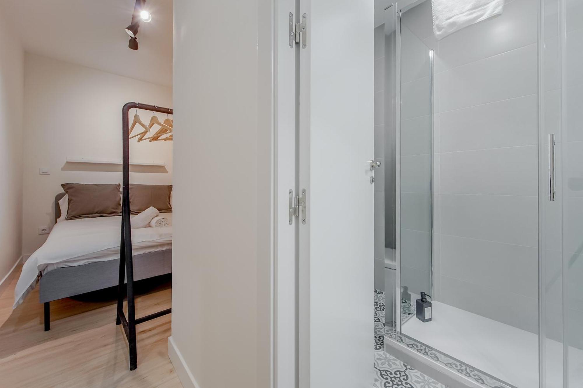 Modern Apt Para 6Pax En La Plaza De Tirso-Centro E1 Madrid Eksteriør bilde